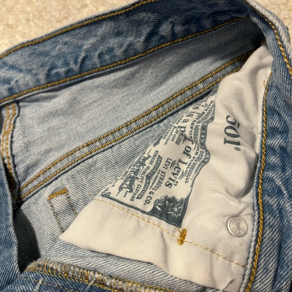 Levis 501 shorts - Picture 6 of 7